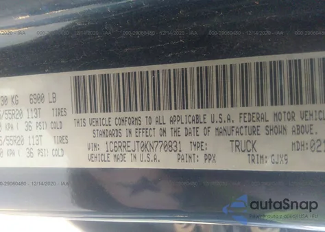 2019 Ram 1500 Laramie 4X2 5'7" Box z USA, uszkodzony, nr VIN 1C6RREJT0KN770831